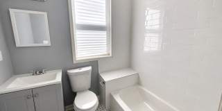 3 Bedroom Home with Modern Finishes, Central Air & Private Backyard Gallery 16