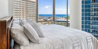 Sky Ala Moana #1701: Spacious Condo w/ Ocean Views Gallery 19