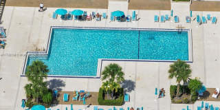 300 Bayview Dr Gallery 1