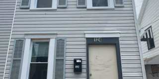 124 Ray St Gallery 2
