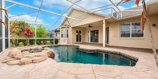 Captivating 4 Bedroom, 2 bath Pool/Lake home Gallery 33