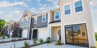 Affinity at Hudson Gallery 45