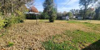$1,025 - 3 bedroom / 1 bathroom - Single Family Home Gallery 11