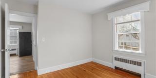 196 Wardlaw Avenue Gallery 17