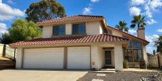 Beautiful 4 Bedroom 2 1/2 Bathroom Pool Home Gallery 1