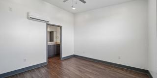 St. Thomas Flats Gallery 63