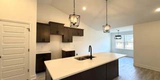 For Rent 3 Bedroom 2 Bath Home + Bonus Room Gallery 3