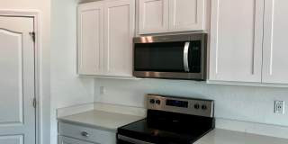 Large almost new 5-bedroom home in the Arbors Gallery 12