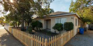 Conveniently Located Duplex Unit with Laundry Room Gallery 1