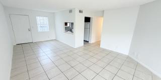 1950 North Congress Avenue, #404 - 404HOA PRESIDENTIAL GOLFVIEW Gallery 5