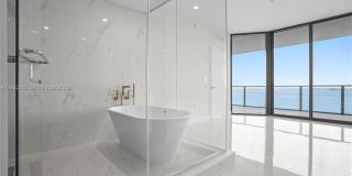 Island Bay Gallery 35