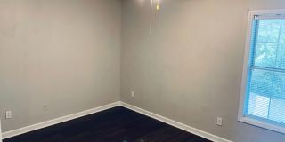 1100 Chinook Street Gallery 9