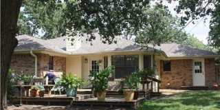 Spacious 3/2 home in convenient location Gallery 7