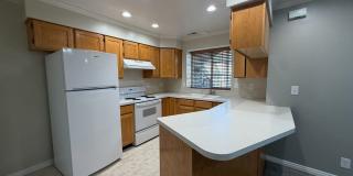 Looking for a New Place in Ogden? Get 3 Weeks Rent Free! | 2 Bed • 1.5 Bath Condo Gallery 1