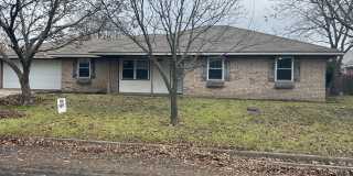 2108 N Village Dr Gallery 1