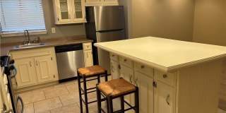 1914 Powers Ferry Trace SE Gallery 1