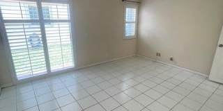 1328 Bayview Circle Gallery 12