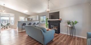 6343 Gossamer Street Gallery 3