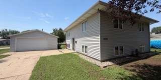 $2500 - 3 Bed 1.5 Bath Home in Riverside Gallery 1