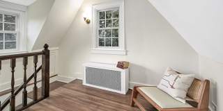 319 Oakland Beach Ave Gallery 8