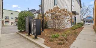 1530 Adams Street Gallery 37
