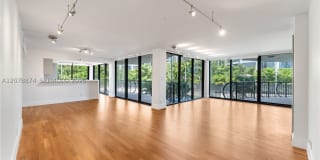 2843 S Bayshore Dr 2843 S Bayshore Dr Gallery 1