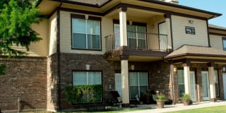 Estate Villas at Krum Gallery 21