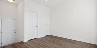 596 WATERMANS DR Gallery 4