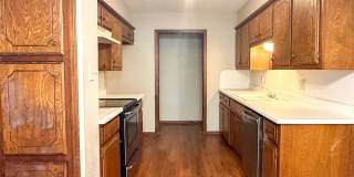 3 BEDROOM DUPLEX | EDMOND SCHOOLS Gallery 1