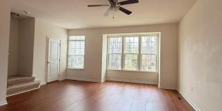 1124 OAKWOOD Street Gallery 4