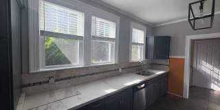 5BR/2.5 Bath in Prime 12 South | Park-Facing | Two Sunrooms | Walkable Luxury Living Gallery 11