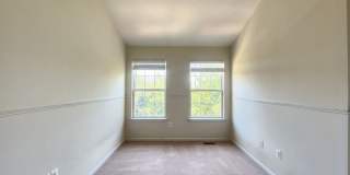 Townhome in Island Creek Subdivision Gallery 21