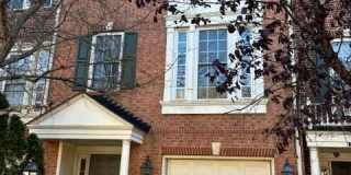 1018 HOTCHKISS Place Gallery 1