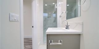 2011 S 8th Avenue Gallery 23