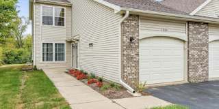 7539 Creek Bend Gallery 1