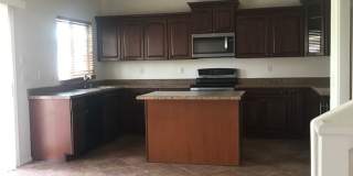 Beautiful 5 Bedroom 3 Bath in Surprise asking $2500.00 Gallery 16