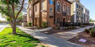 3 Bed, 2 Bath in Gated Val Vista Classic Gallery 1