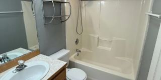 Large 6-Bedroom Home with a Fenced Yard, Pet Friendly! Gallery 20