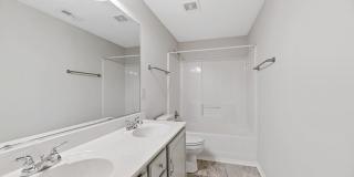 Beautiful 4 Bed 3 Bath in Andover School District! Gallery 34