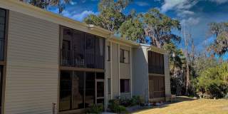 Fully Furnished 2 Bedroom , 2 Bathroom 2nd Floor Condo. Gallery 1