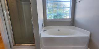 Room in 3 Bedroom Home at Lavista Way Gallery 4