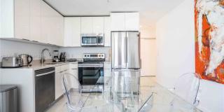 8425 Crespi Boulevard Gallery 6
