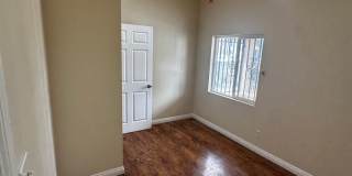 Welcome to 750 E 40th Pl Gallery 4