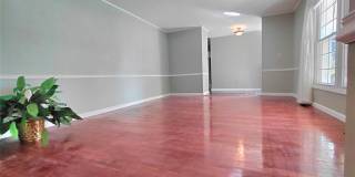 874 Hollyridge Drive Gallery 5
