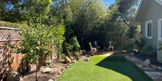 Charming 2 bdrm, 1 bath, + Bonus Room Gallery 19