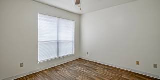 Silverado Apartments Gallery 13