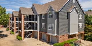 2-bedroom 1 bath available in midtown! Gallery 33