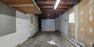 Spacious 4 Bedroom Home with Solar Panels, Fully Fenced Yard on Rimrock Rd Gallery 32