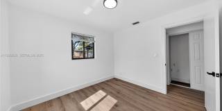 2633 NE 13th Ave Gallery 18