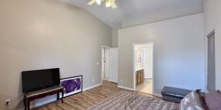 6622 E Farmstead Road Gallery 21